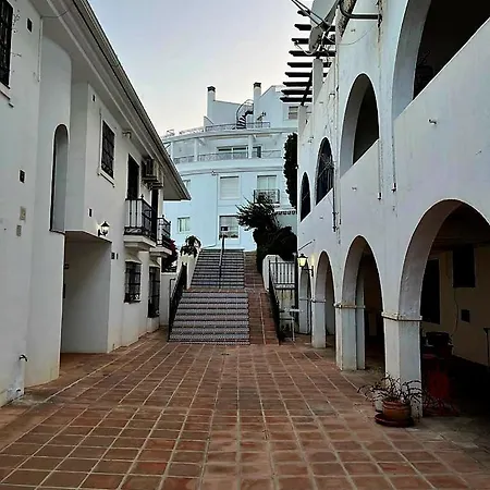 Pueblo Apartamento Lägenhet Mijas